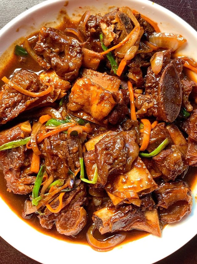 酱香牛仔骨