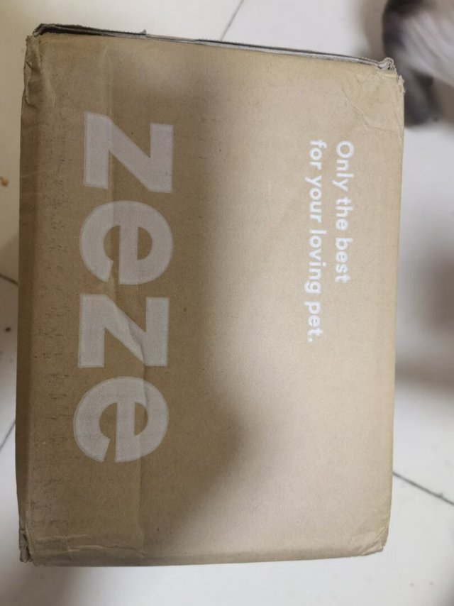 囤货还未使用，方方正正的猫砂很少见，包装