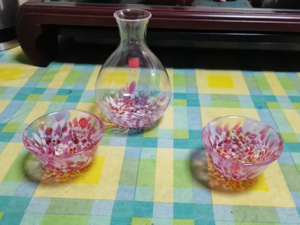 酒具真的很不错！非常漂亮，超喜欢！