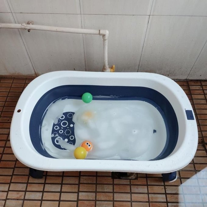 英氏儿童浴盆怎么样 外观不错,设计理念挺好,可折叠._什么值得买