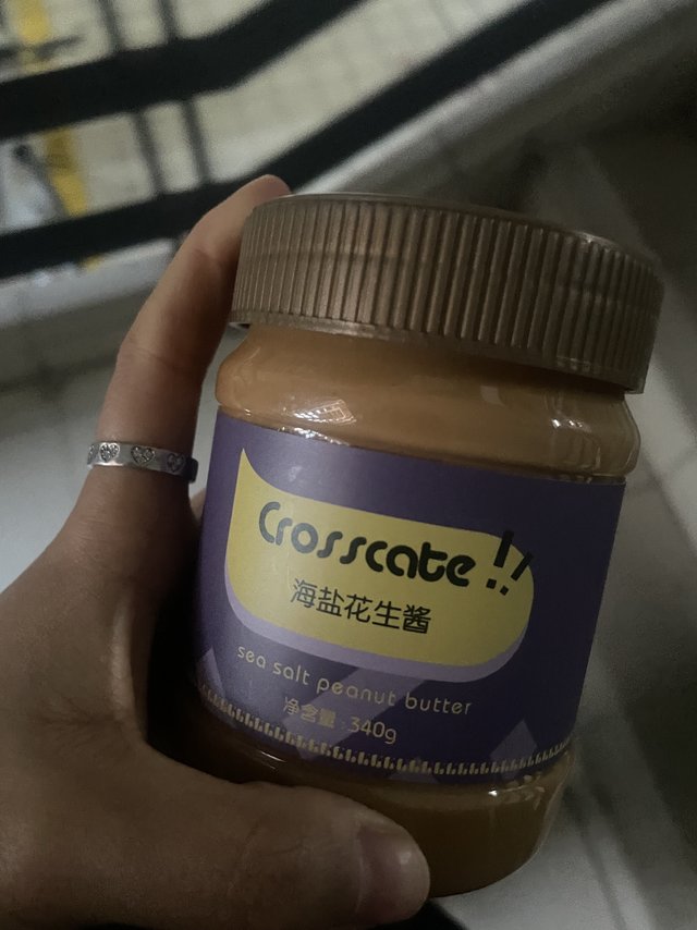 
回购了好多次了，真的是抹面包的神，抹鞋