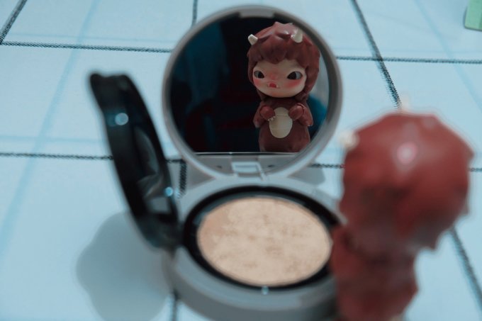 红地球面部彩妆