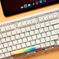 新奇数码评测 篇九十二：18种灯效，极客桌面上的萌物——米物彩虹像素Z830 Pro机械键盘