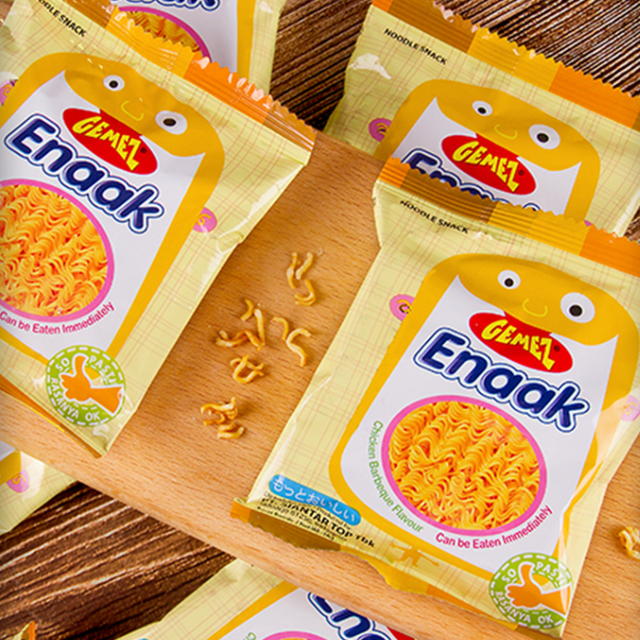 GEMEZ Enaak印尼进口小鸡干脆面干吃面烧烤鸡肉味，不仅好吃还方便！