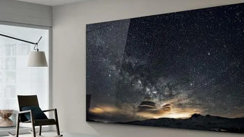 让你的客厅获得独具一格的艺术气质？不妨买一台独特的艺术电视