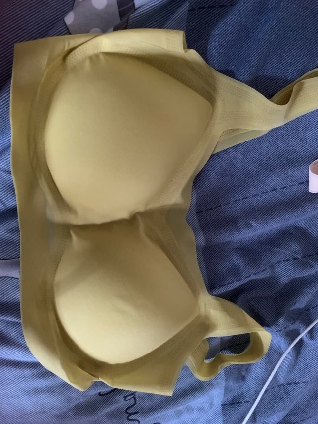 收到货啦，一拿上手就很舒服，轻薄，很适合