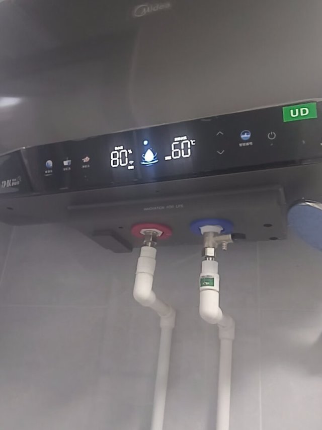 安装好了,上门安装特别快,质量也很好。大