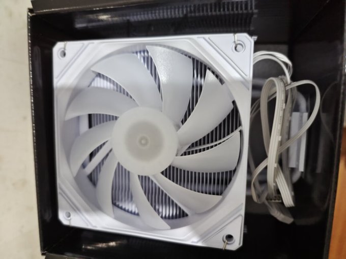 先马散热器