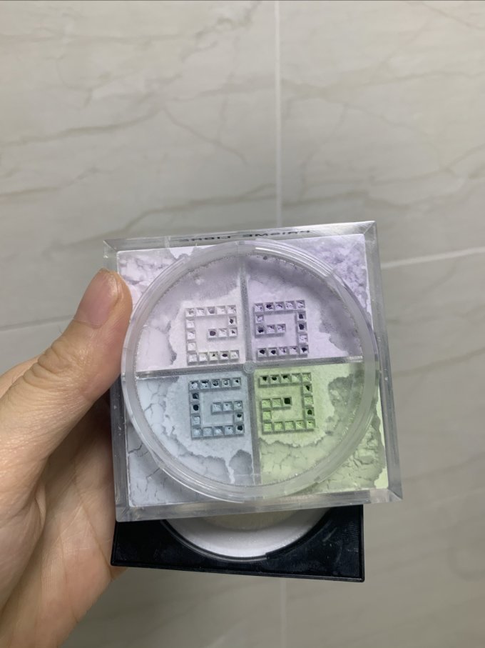 纪梵希散粉蜜粉