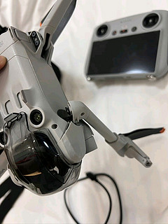 年轻人的第一架玩具机 DJI Mini 3 