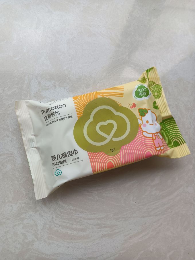 全棉时代纸品湿巾