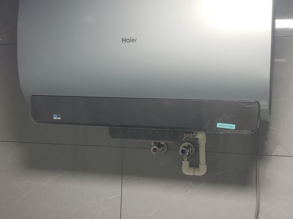 海尔高颜值扁桶热水器