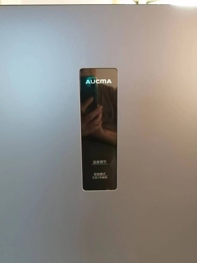 看了好久，选了这款，性价比高，大小容量合