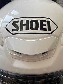 2600入手的shoei z8真香