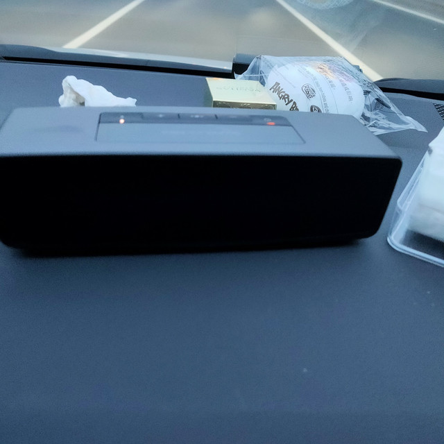 非常的不错，很好看，音质也是很好的，开心