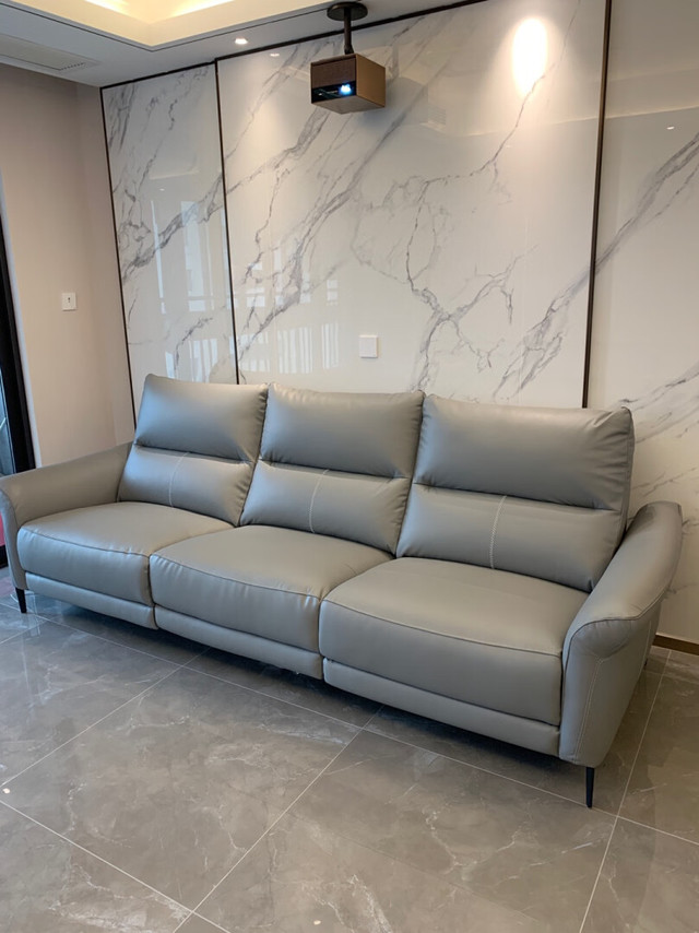 
沙发质量很好，功能位超赞，翘腿很舒服，
