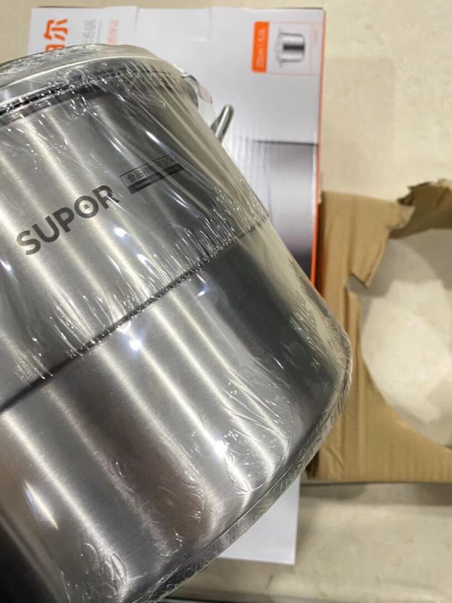 很结实质量不错。适合三口之家用，煮粥什么
