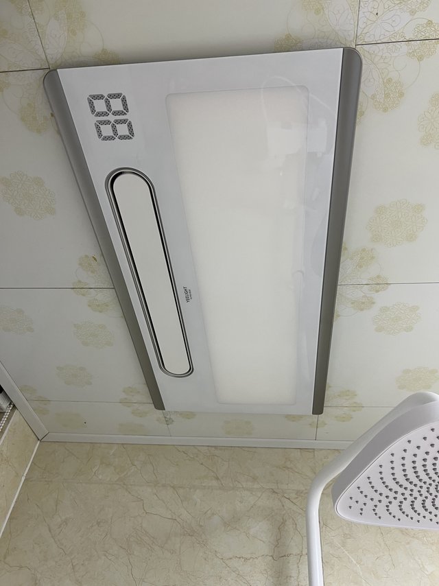 颜值还是很高的，风扇声音也很小，总体很满