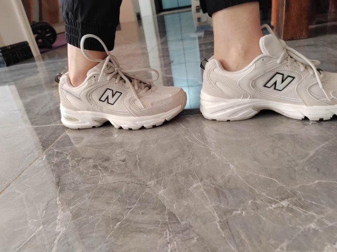 休闲运动鞋