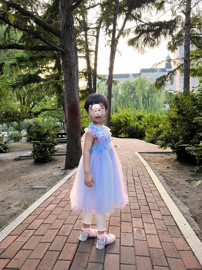 女童裙装