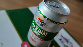 哈尔滨牌醇爽啤酒 百年传承 纯正风味