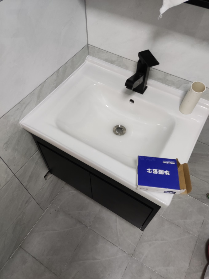 浴室柜