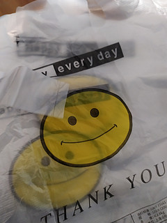 非常好用的笑脸塑料袋