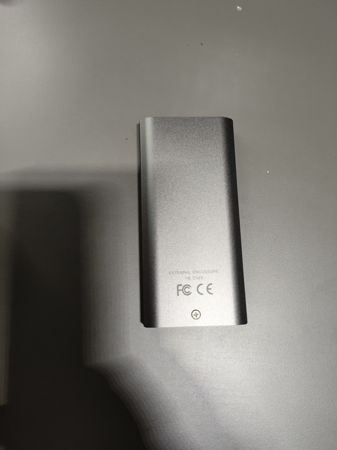飚王移动硬盘盒