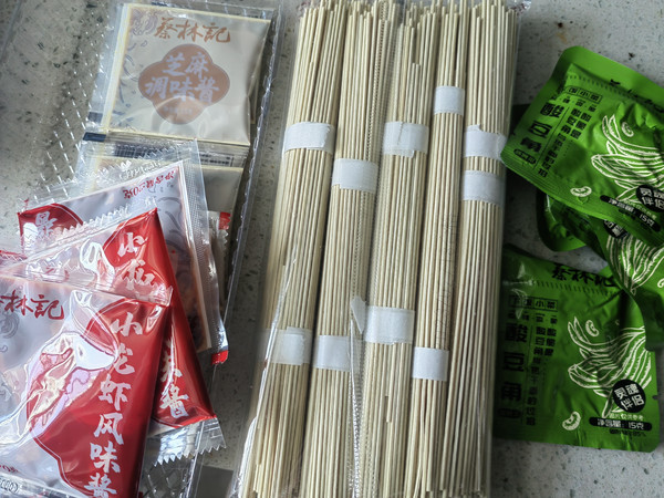
味道还可以，就是要是面条分开五份就更好