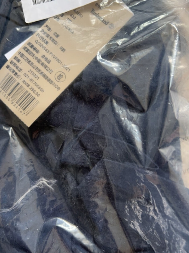 码数偏小，显身材，选购时需要比平时大一个