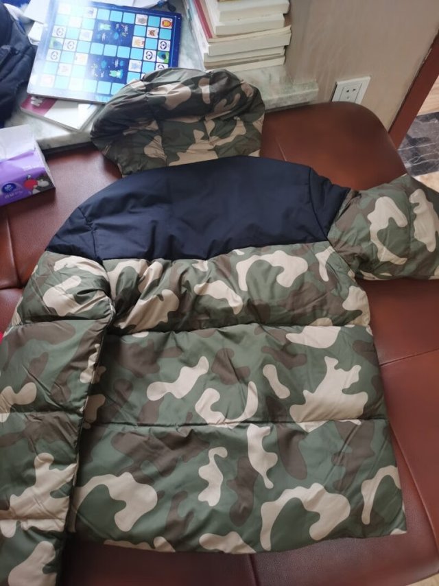 同款我之前觉得很柔软很保暖，每个颜色买了