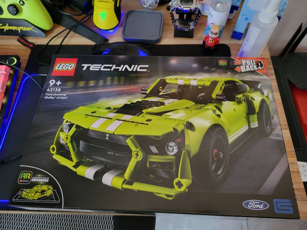 乐高正品福特野马gt500，快递挺快的，