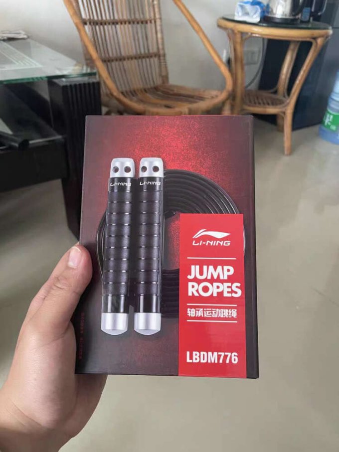 李宁跳绳