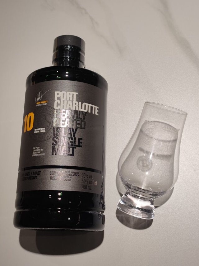 波夏10年是布赫拉迪的入门款，布赫拉迪扬