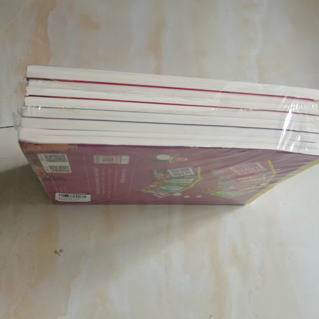 第一次听说这款书就买了,价格有点贵,不过