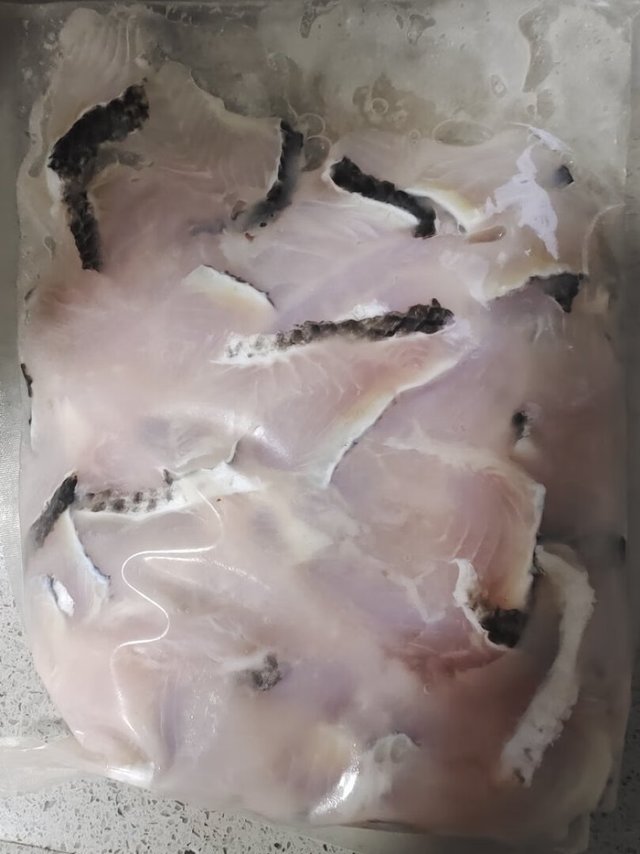 鱼肉煮完了比较嫩，味道不错。就是不喜欢包