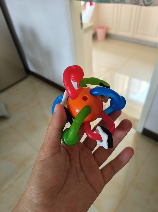 是牙胶也是摇铃