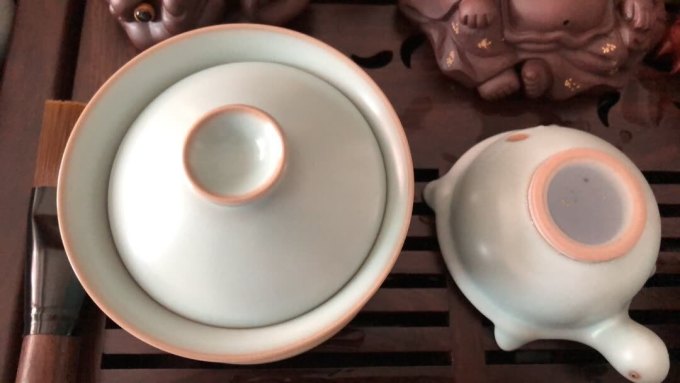 东道紫砂瓷器