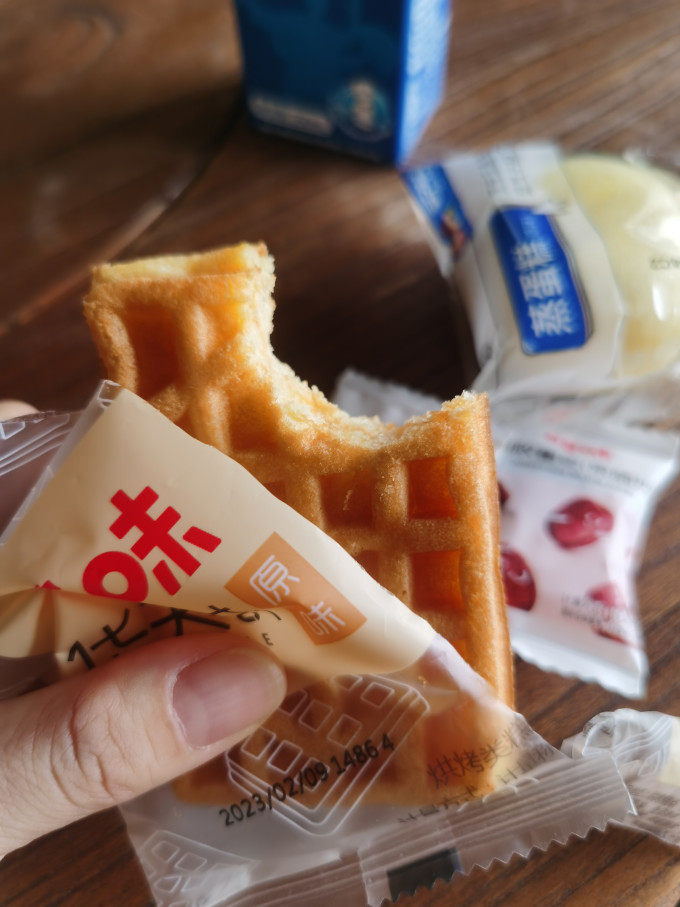 百草味常温蛋糕