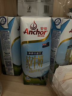 安佳牛奶，高蛋白含量