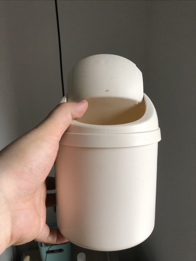 垃圾桶