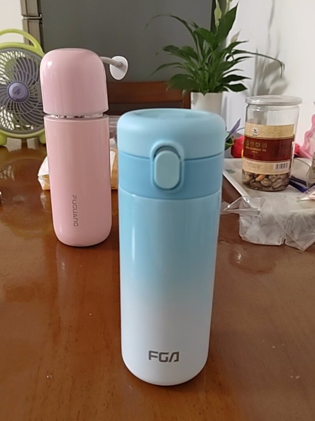 颜值高，保温效果好，家里都是富光的杯子