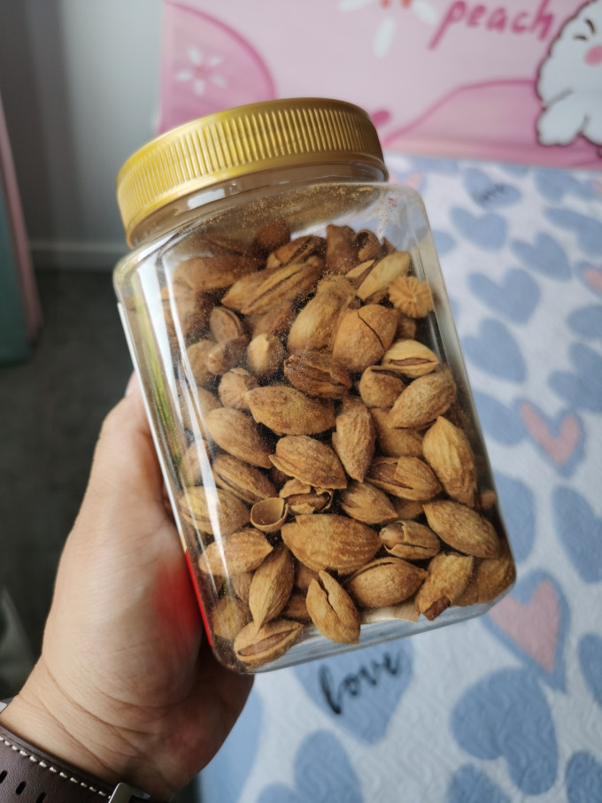 华味亨巴旦木