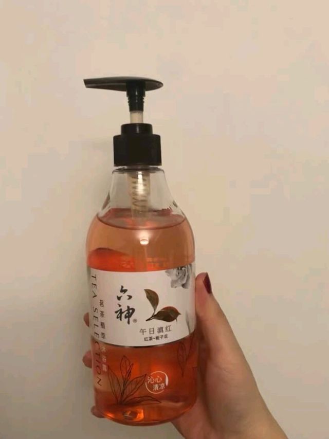 好用，不假滑，味道清新