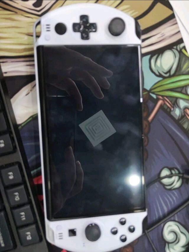 GPD Win4 AMD R7-6800U：掌上激情，游戏无