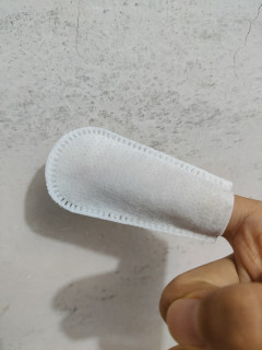 猫咪清洁牙齿的便捷一次性指套