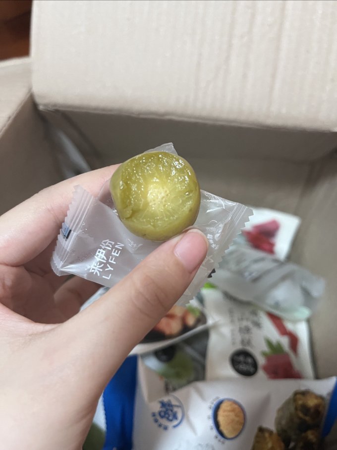 来伊份蜜饯果脯