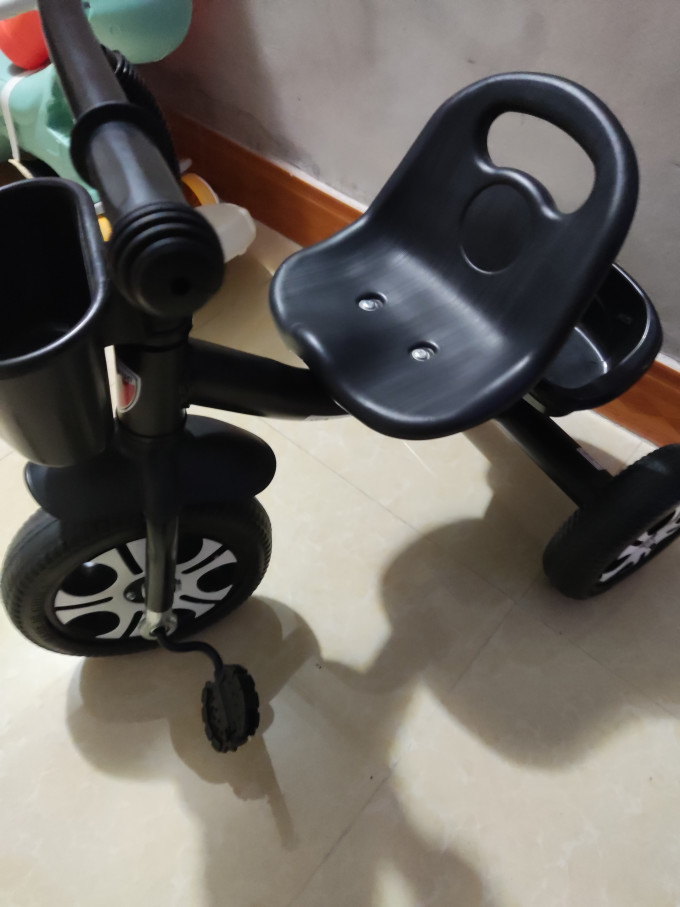 儿童三轮自行车