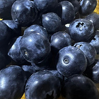 今日水果分享—那就多吃点蓝莓吧