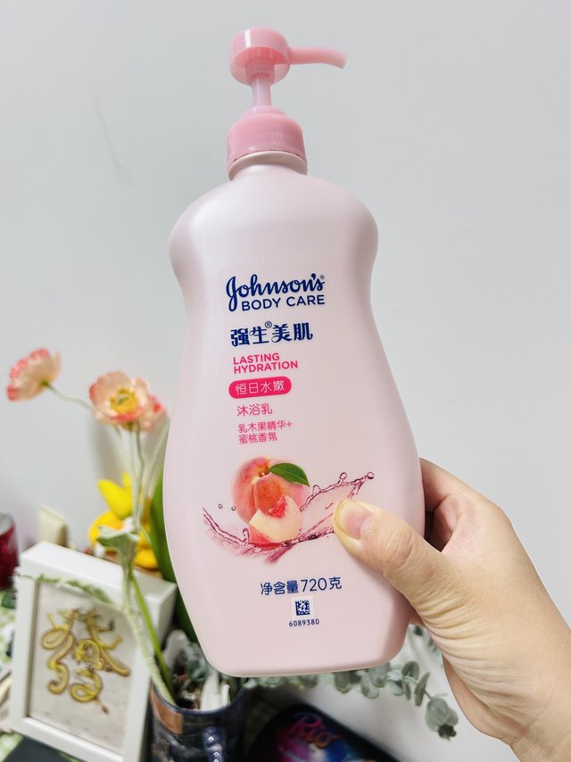 蜜桃味沐浴露也太适合夏天啦！